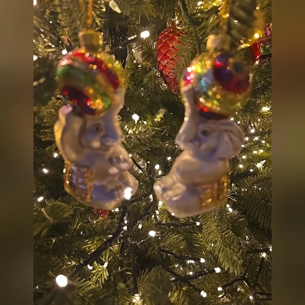 VTG‎ Lot Of 2 Christmas Glass Ornament Elephant Circus Style Ball Hat